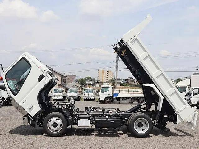 
								MITSUBISHI FUSO CANTER full									