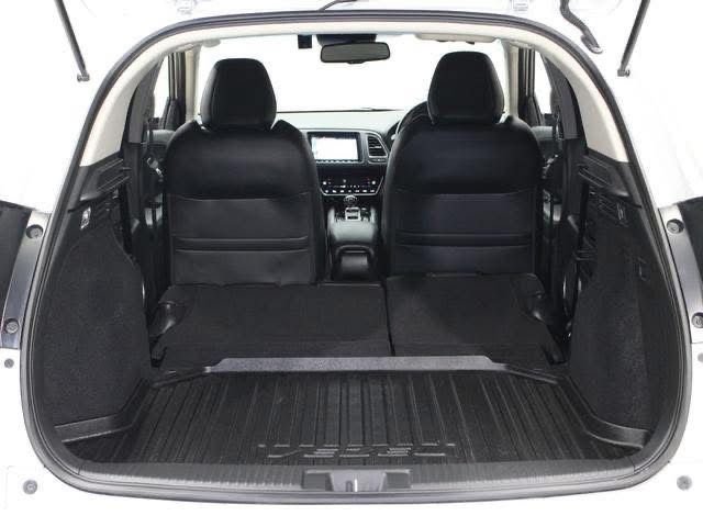 
								2019 HONDA VEZEL HYBRID Z SENSING full									