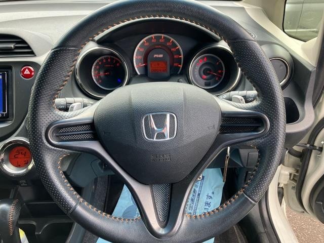 
								HONDA FIT RS full									